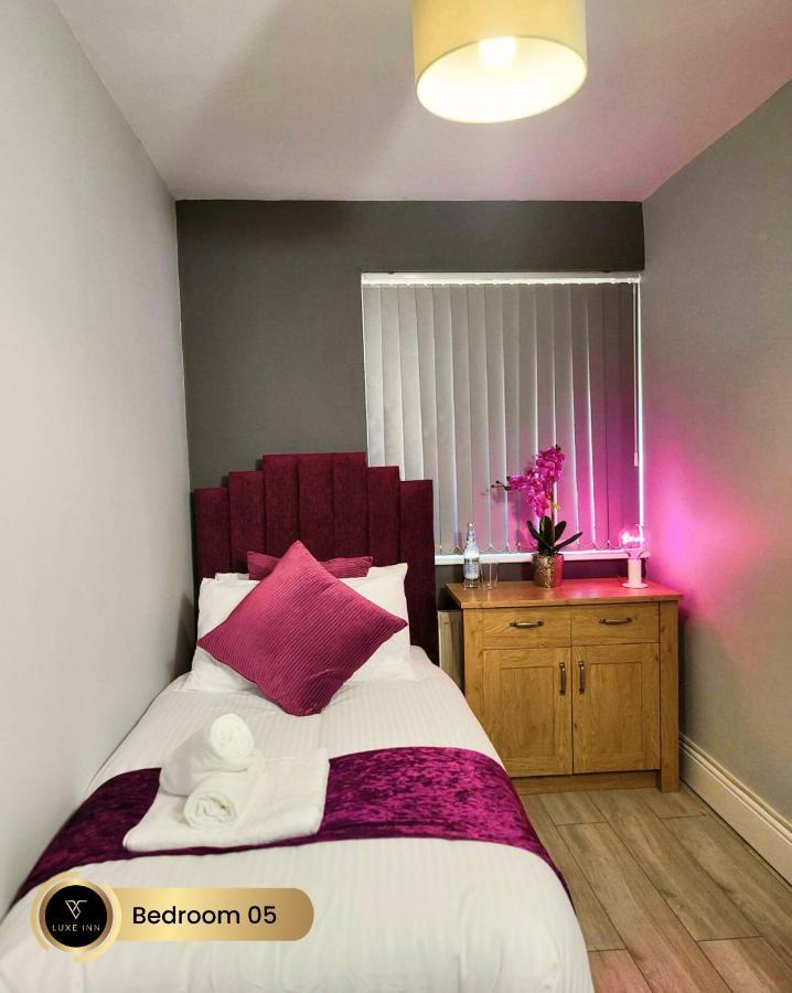 Nr Birmingham City Centre, 5 Bed, Luxe Inn Exteriör bild