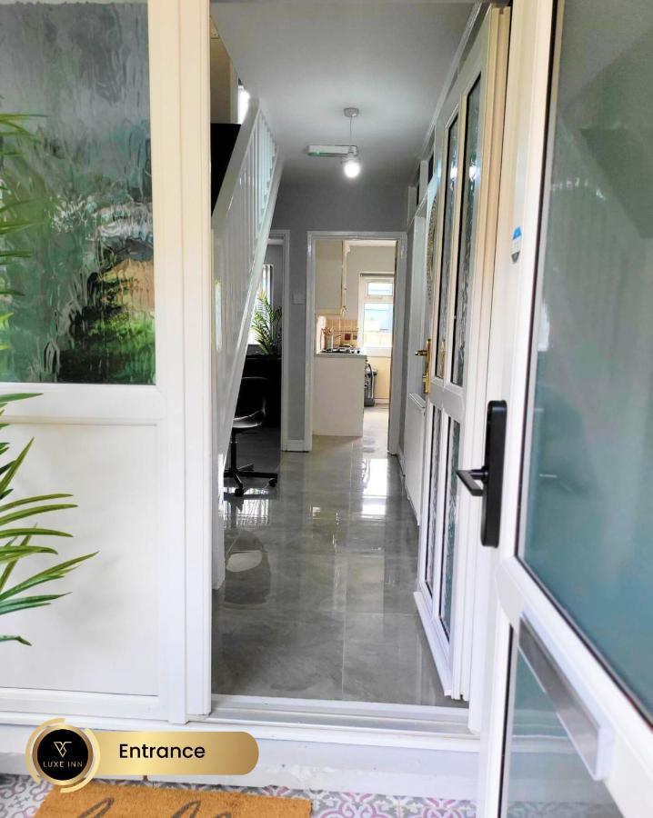 Nr Birmingham City Centre, 5 Bed, Luxe Inn Exteriör bild